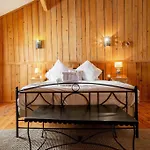 Logis Du Couvent Yourhosthelper * Narbonne