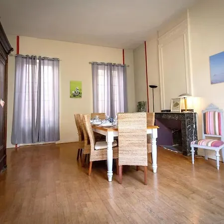 Logis Du Couvent Yourhosthelper * Narbonne