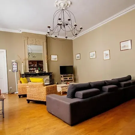 Logis Du Couvent Yourhosthelper *