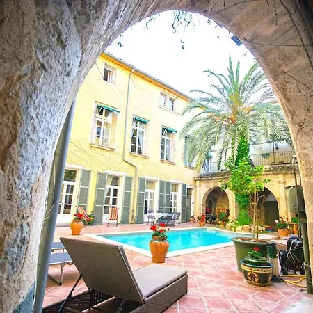 Logis Du Couvent Yourhosthelper *