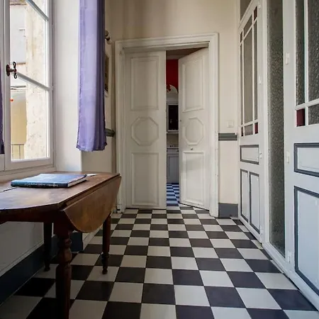 Logis Du Couvent Yourhosthelper Lägenhet